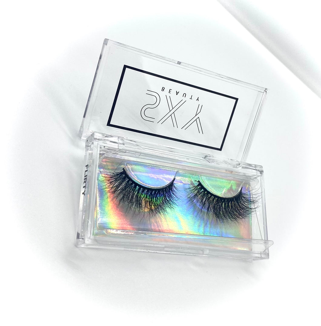 Flirty 3D lashes